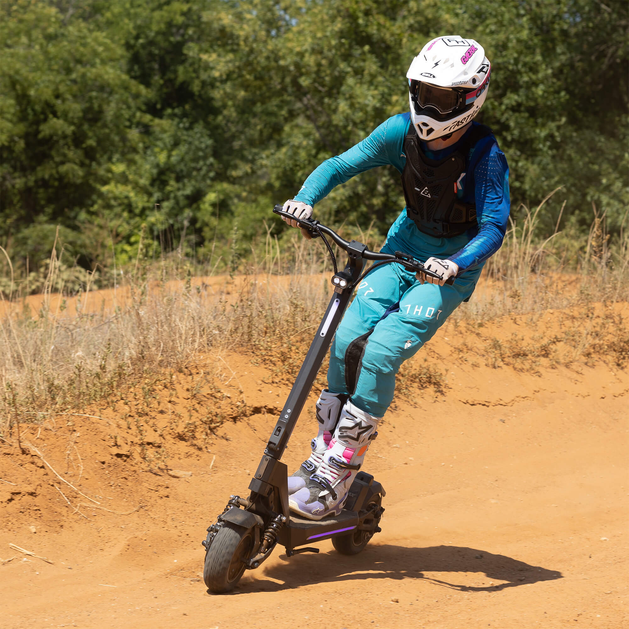 GX1 Dual Motor Electric Scooter - Image 15